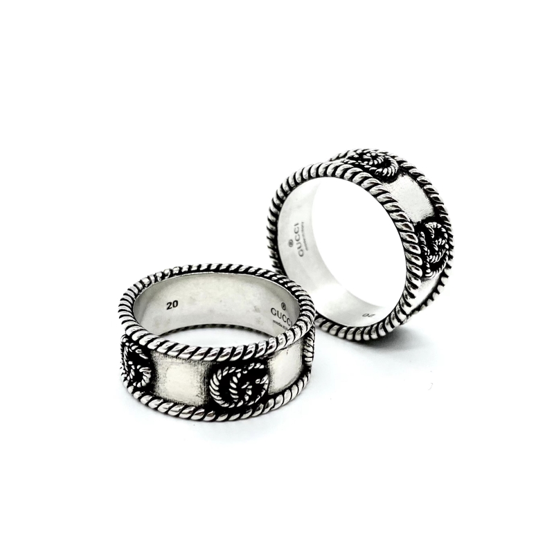 G*u*i rings